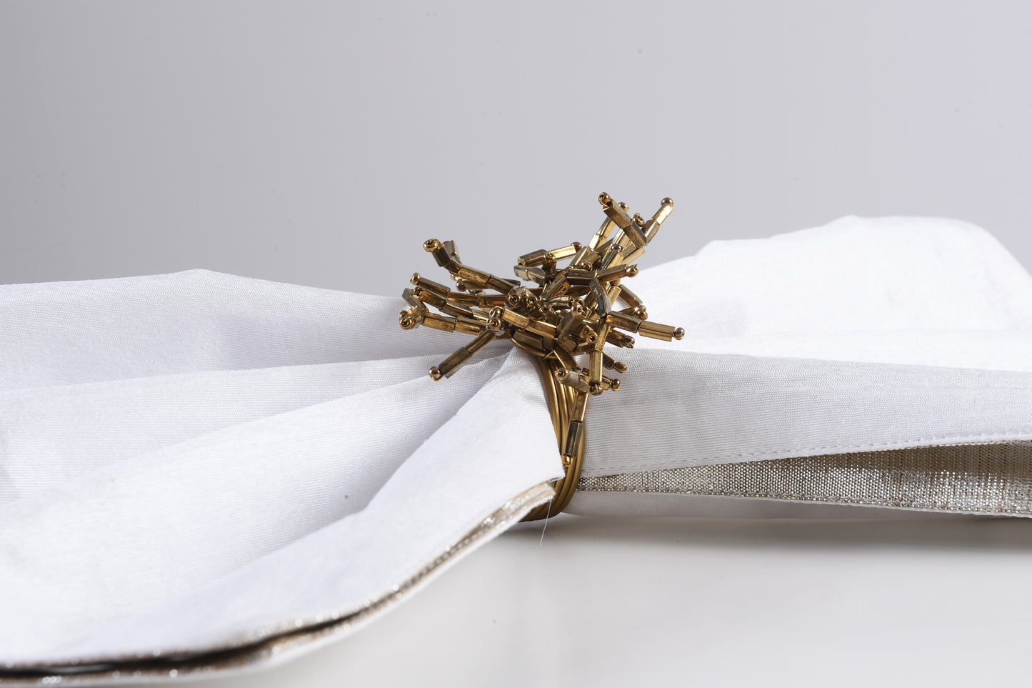 BEADED FLORICANE NAPKIN RING ANTQ GLD