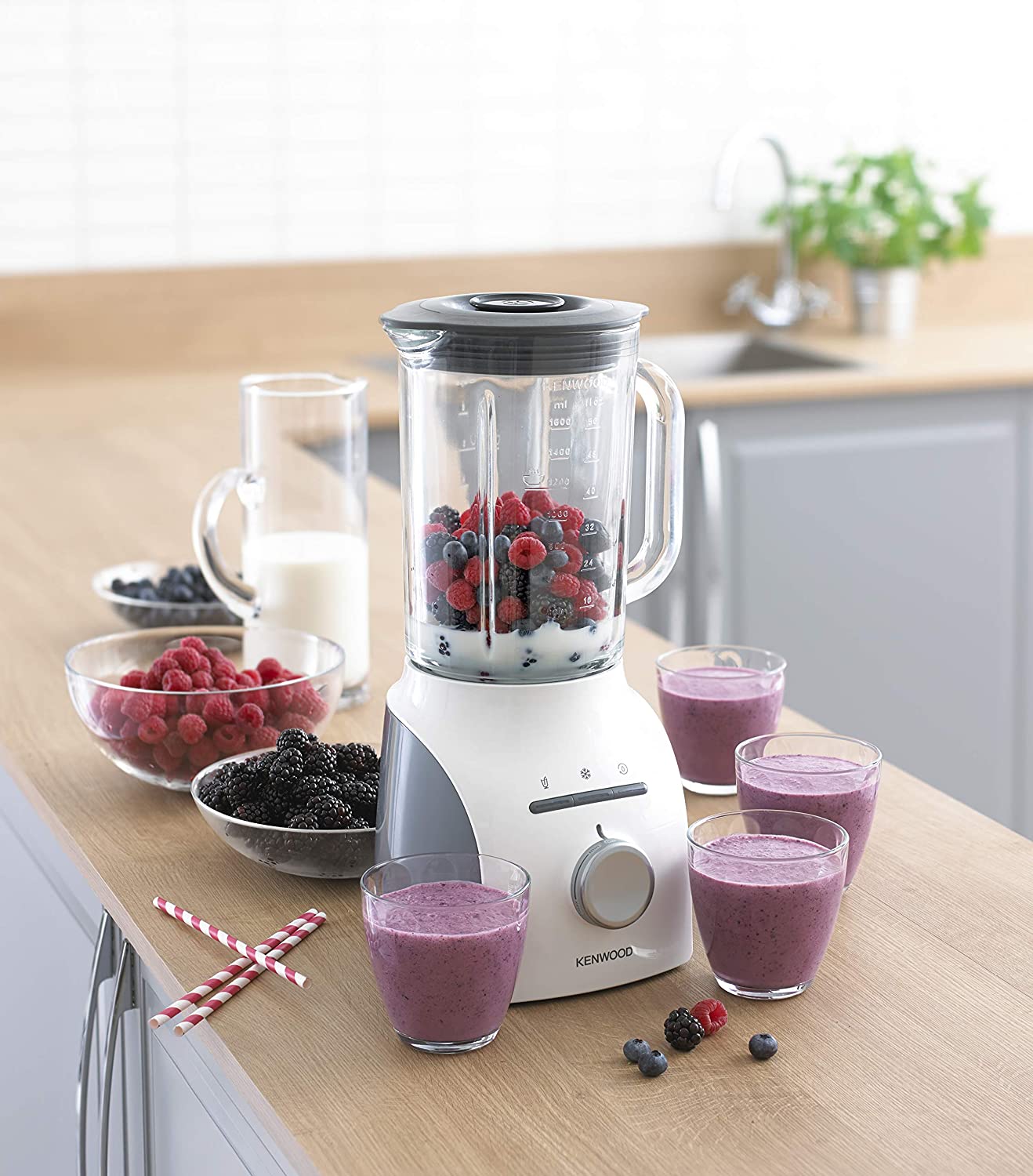 خلاط كينوود مع مطحنة BLP605Wh