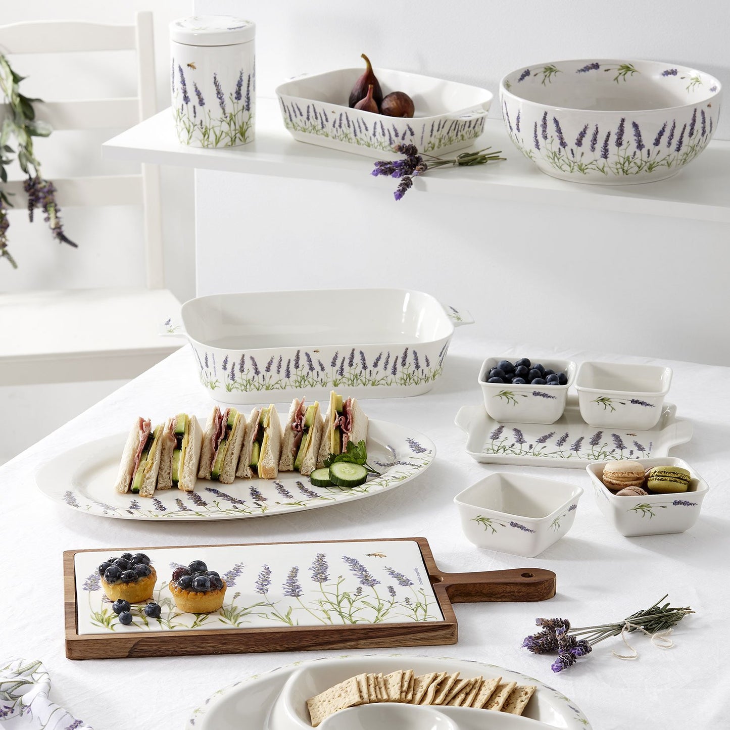 طبق خبز مستطيل كبير من Ashdene Lavender Fields - 519014