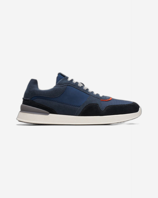Clarks Racelite Tor (مقاس عادي)