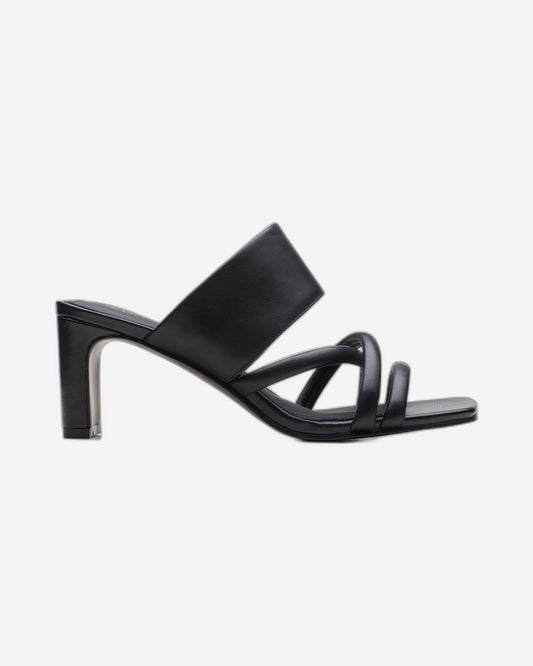 Clarks Seren65 Mule - صنادل - جلد أسود (مقاس عادي)