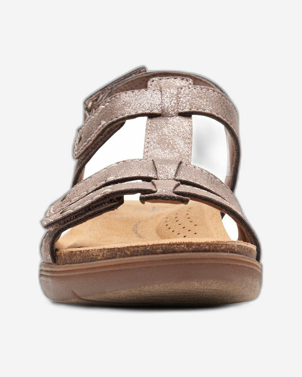 Clarks April Cove (مقاس واسع)