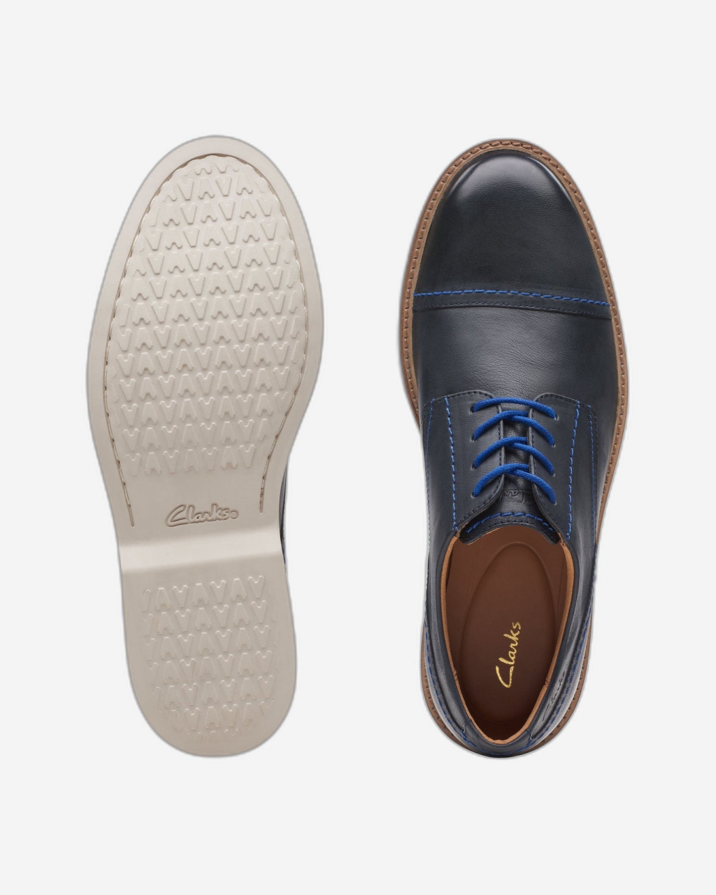 Clarks Atticus Lt Cap (مقاس عادي)