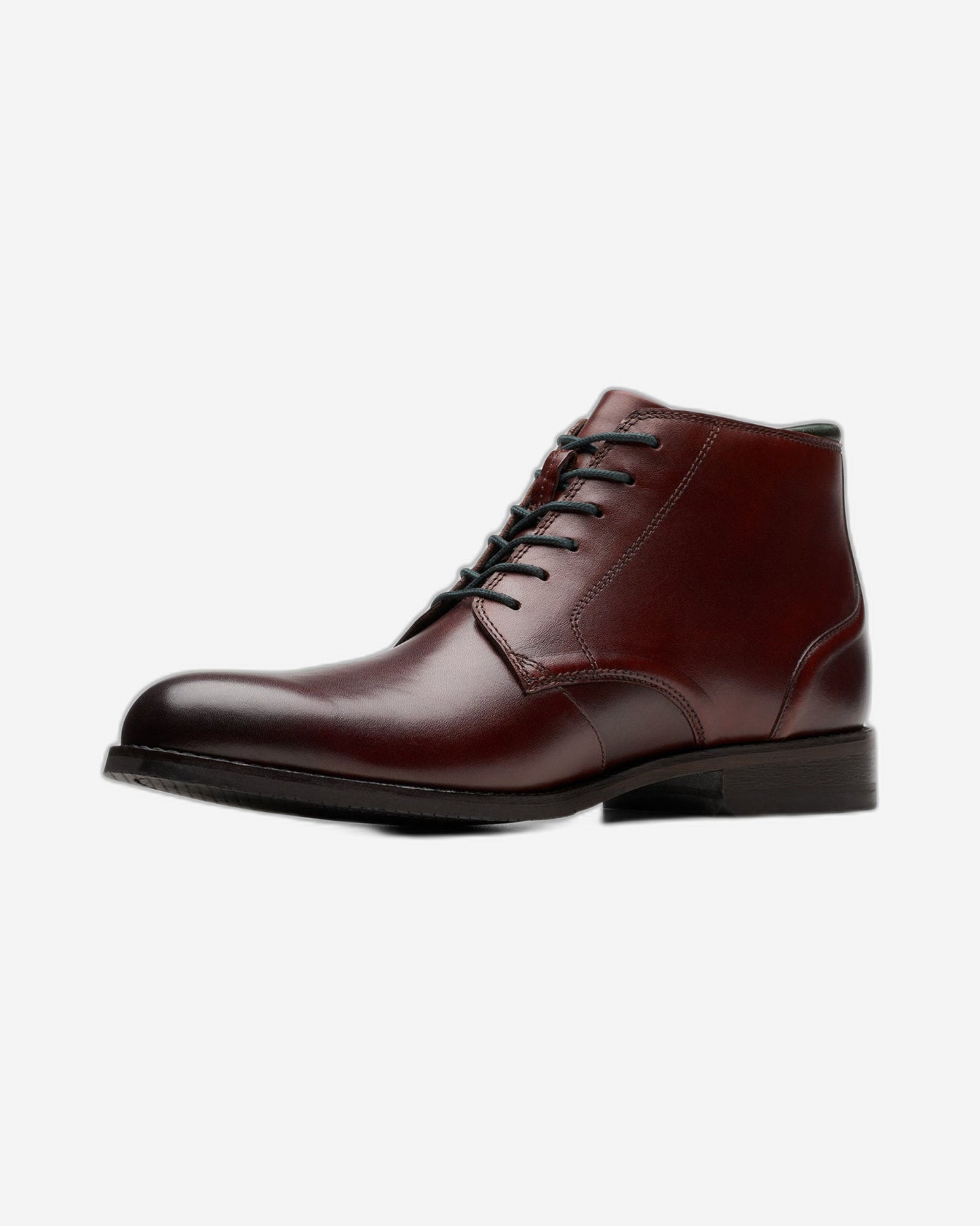 Clarks Craft Arlo Hi (مقاس عادي)