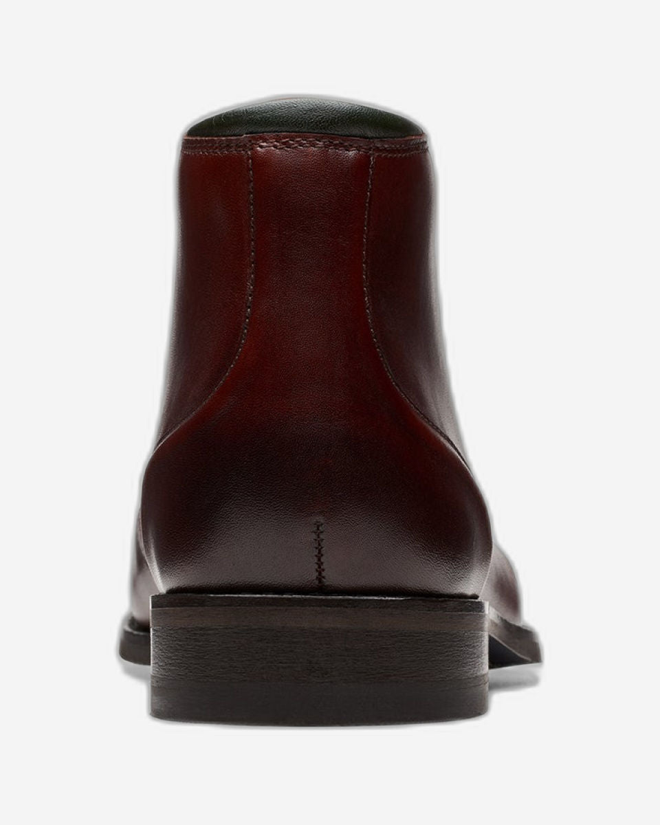 Clarks Craft Arlo Hi (مقاس عادي)