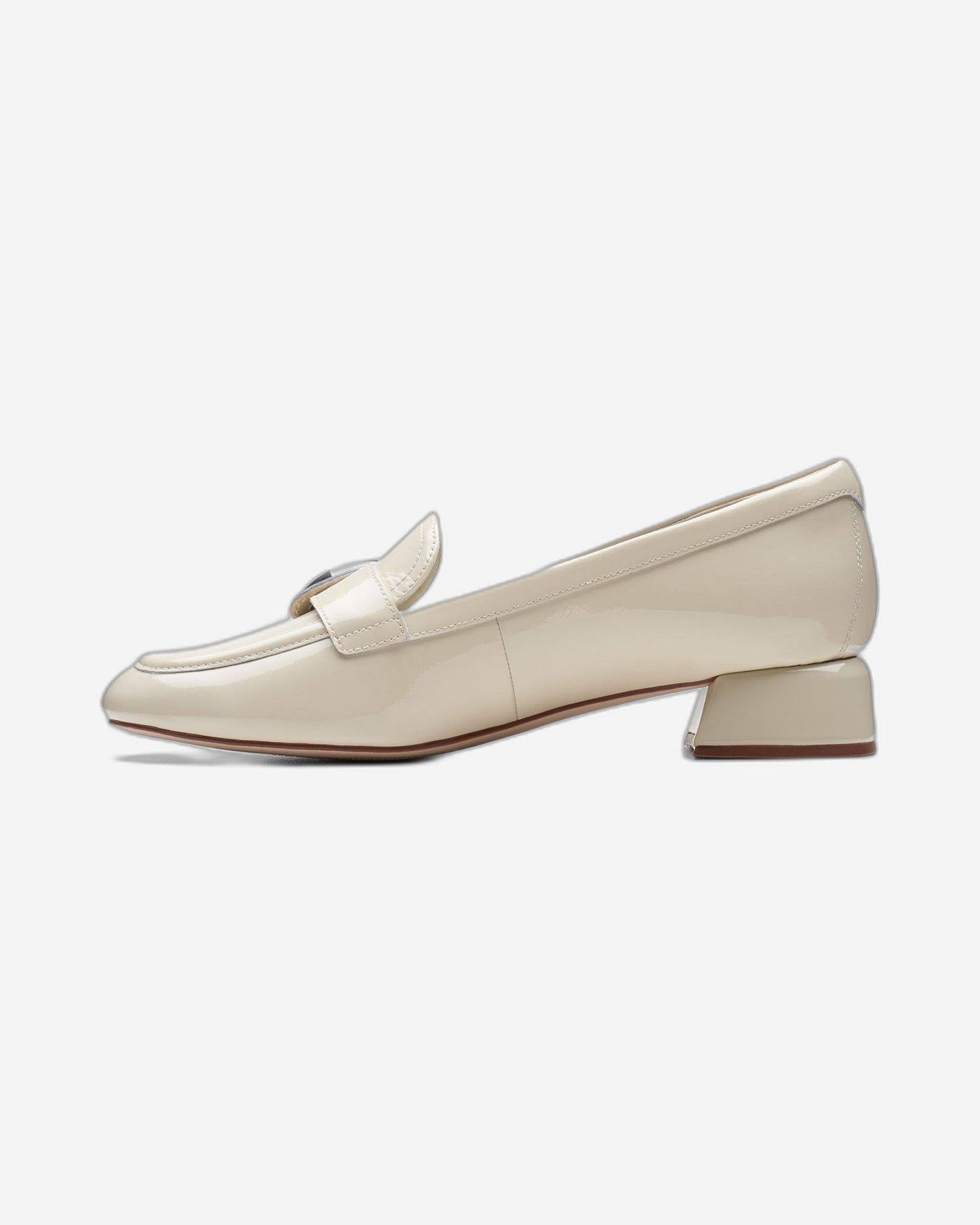 Clarks Daiss 30 Trim (مقاس عادي)