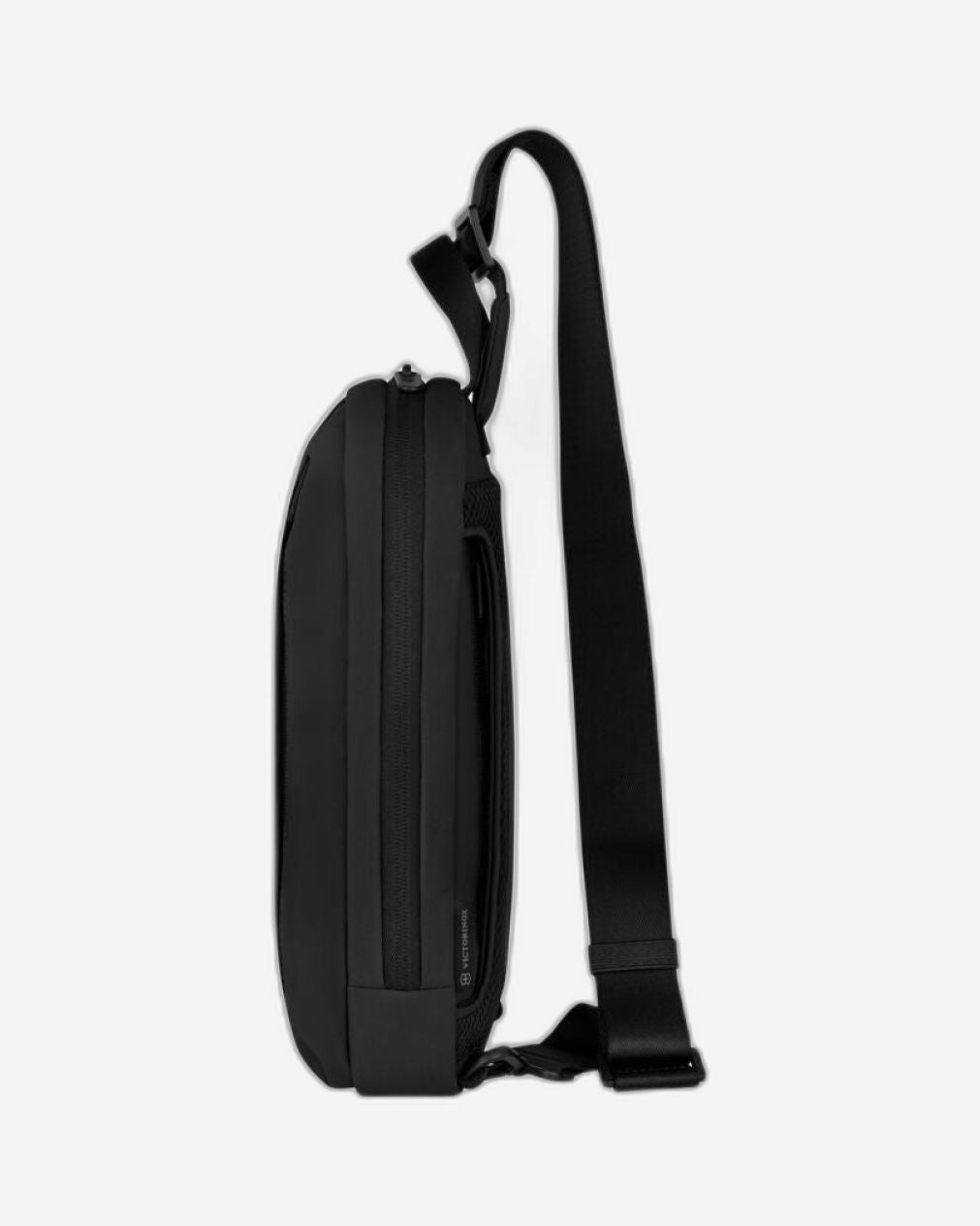 حقيبة كتف فيكتورينوكس Travel Essentials سوداء