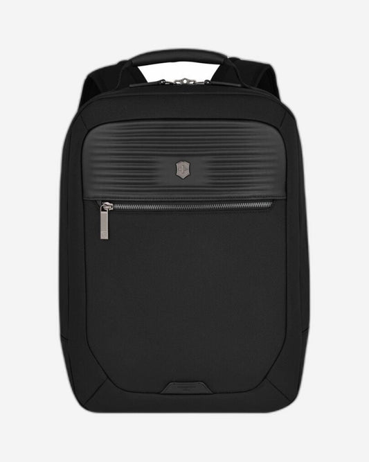 حقيبة الظهر Victorinox Mythic Compact سوداء