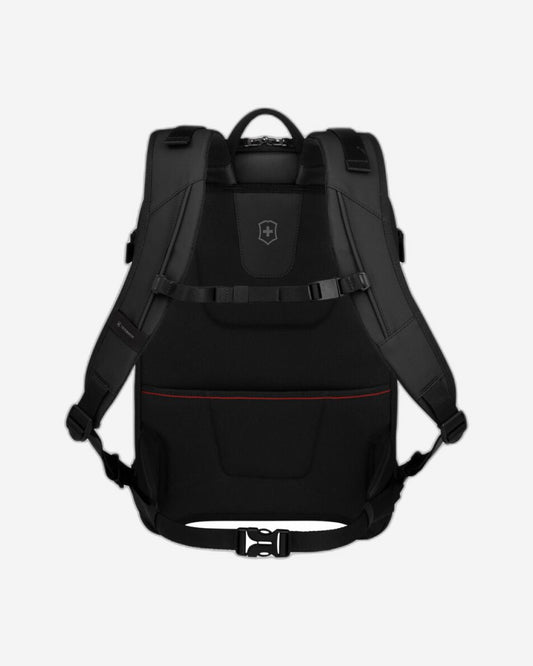 حقيبة الظهر Victorinox Altmont Modern Traveler باللون الأسود