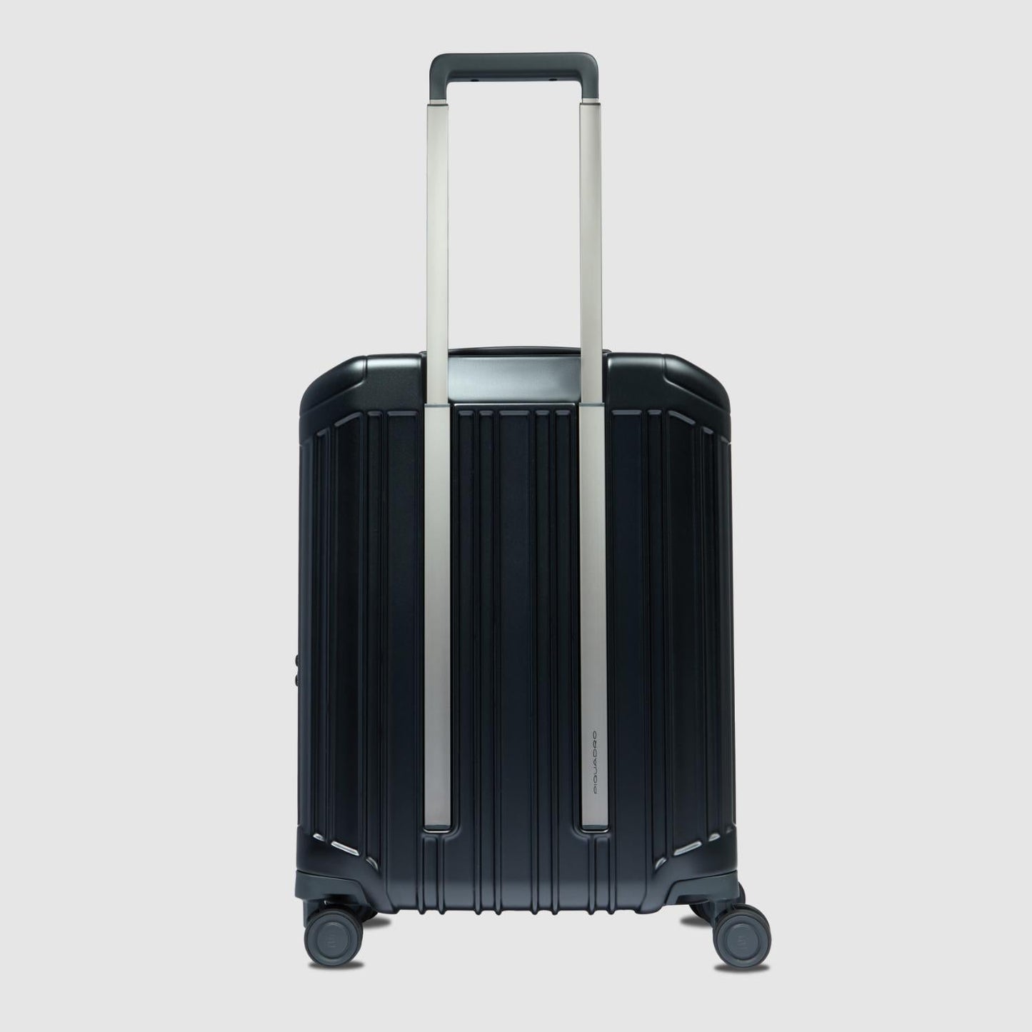 Piquadro Pq-Light Cabin Spinner Hardside مع كمبيوتر وأسود غير لامع
