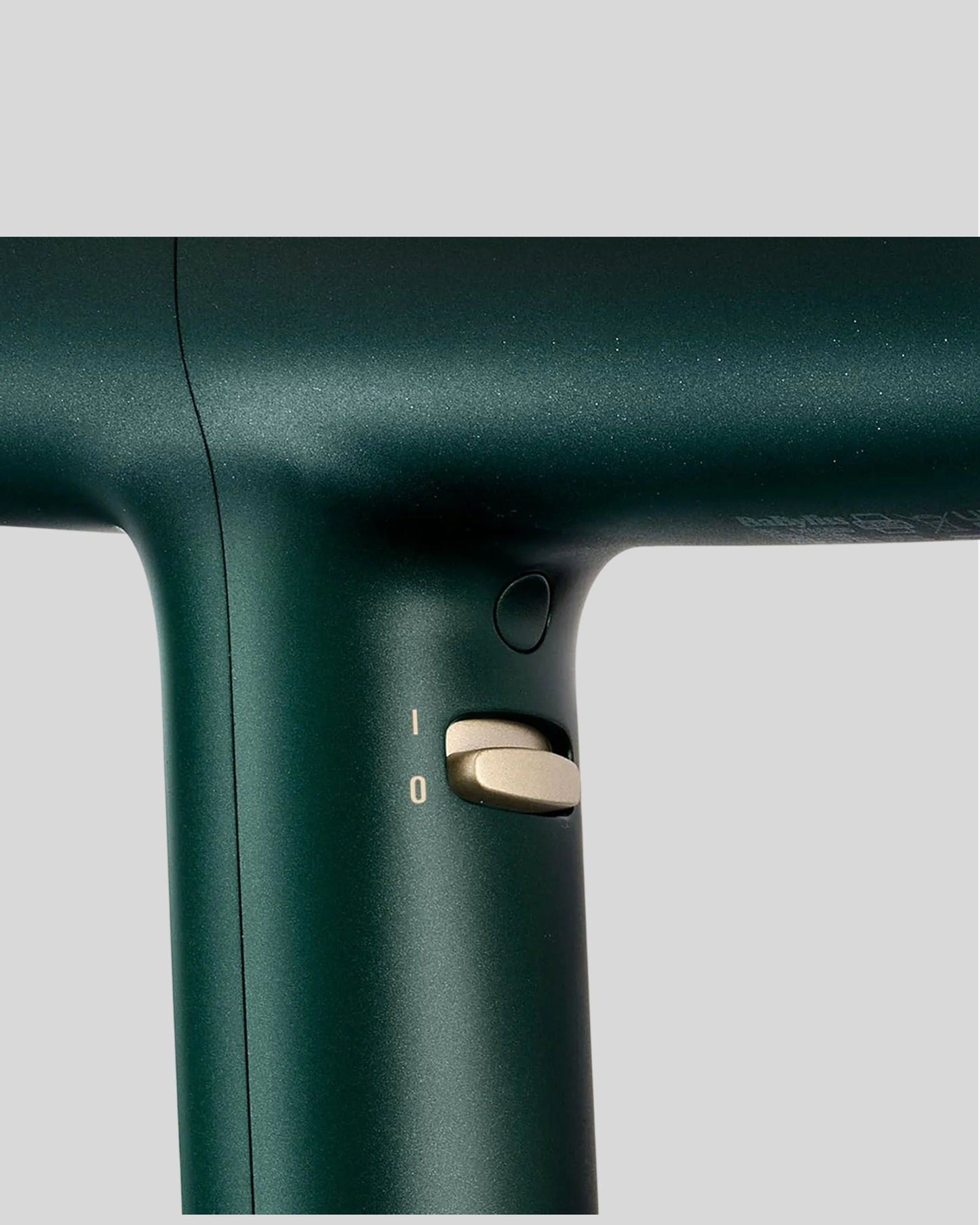 مجفف شعر أيوني أخضر من BaByliss