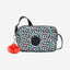 حقيبة كروس صغيرة بطبعة تجريدية أبانا من Kipling C2I3942-GN6