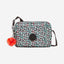 حقيبة كروس متوسطة بطبعة تجريدية من Kipling Abanu طراز C2I6237-GN6