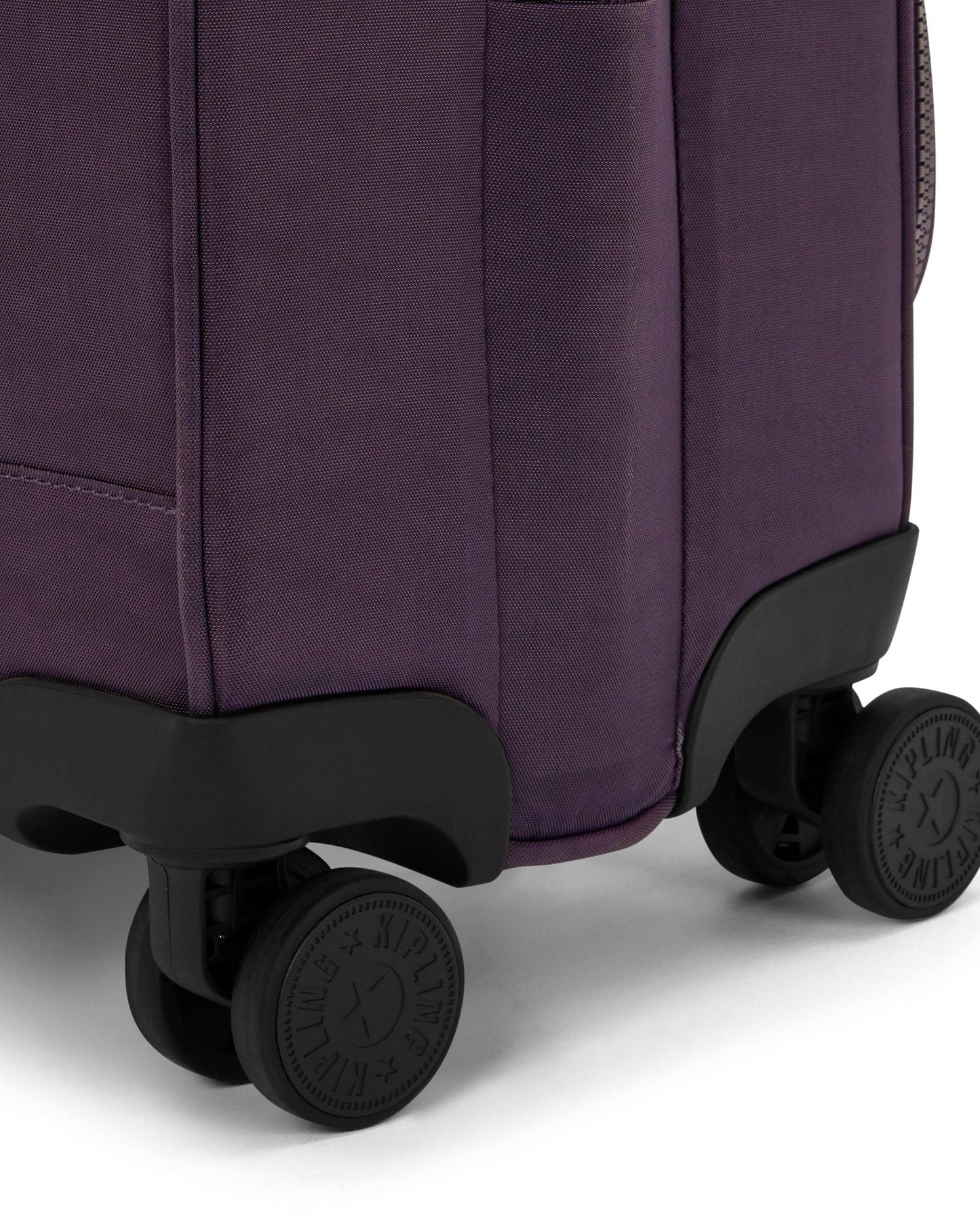 حقيبة Kipling New Youri Spin S Ultimate Plum صغيرة الحجم قابلة للطي I7504-67U