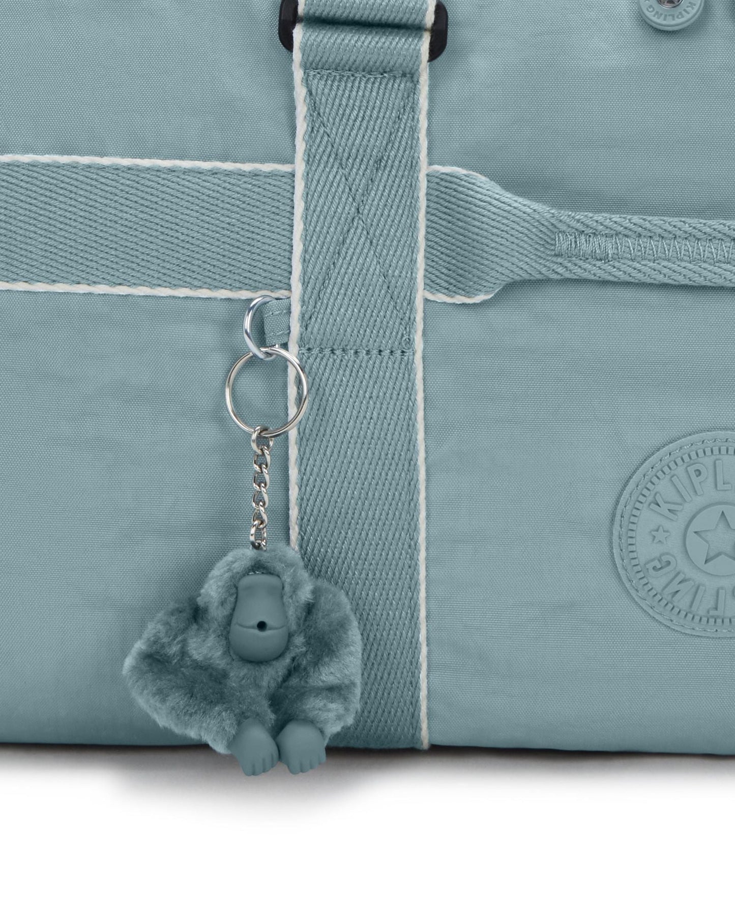 حقيبة Kipling Jonis M مريحة رمادية متوسطة الحجم لعطلة نهاية الأسبوع I7893-3NL