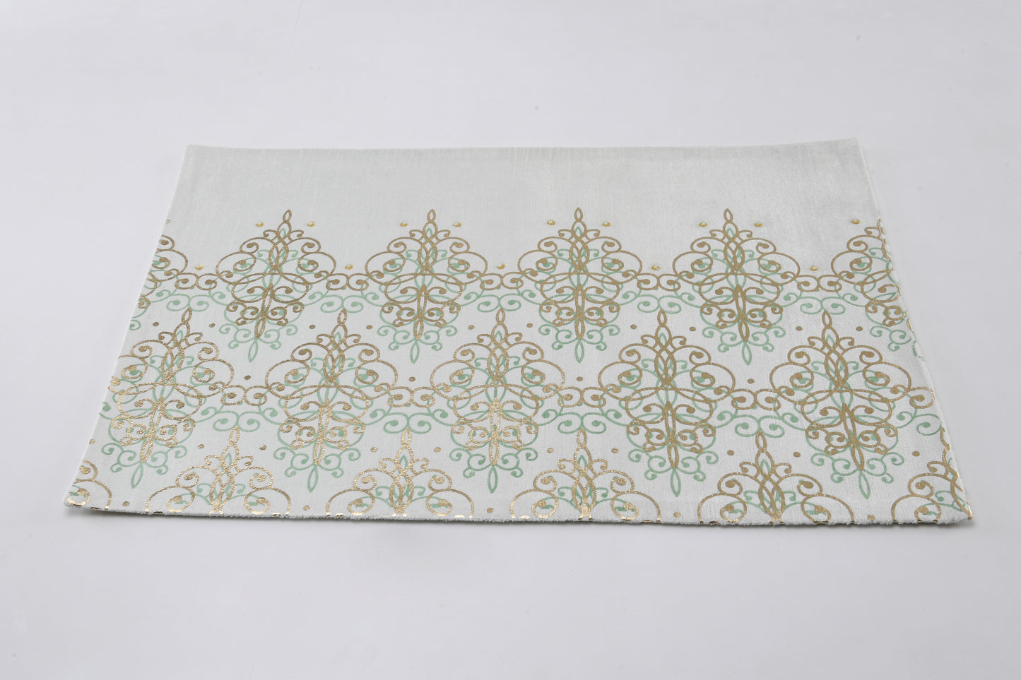 FL+PG-1 SLUB VELVET PLACEMAT LGRN/GOLD 33X48
