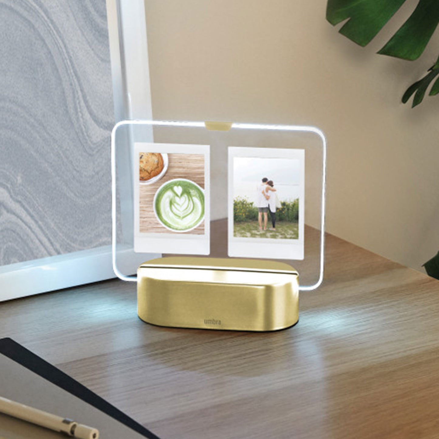 إطار صورة Umbra Glo LED مقاس 2×3 من النحاس غير اللامع - 1013261-221