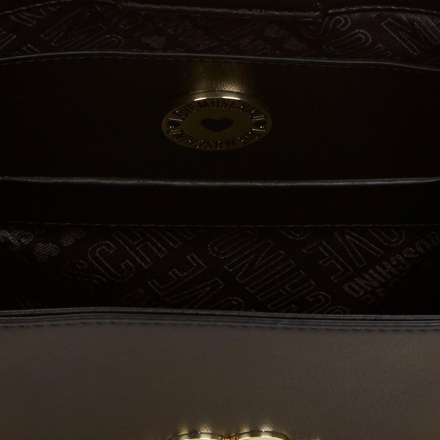 حقيبة كروس بودي Love Moschino ذات الشراشيب - نيرو - Jc4251Pp08Kh0000 Osz